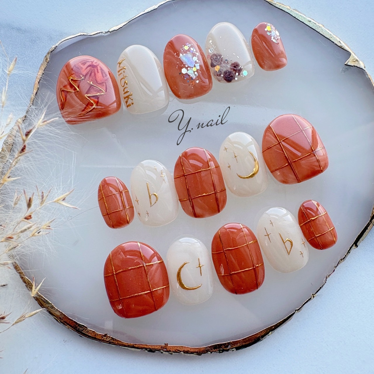 推しのイメージカラーで作ったライブ用のオーダーネイルチップ 概念ネイル Y.nail