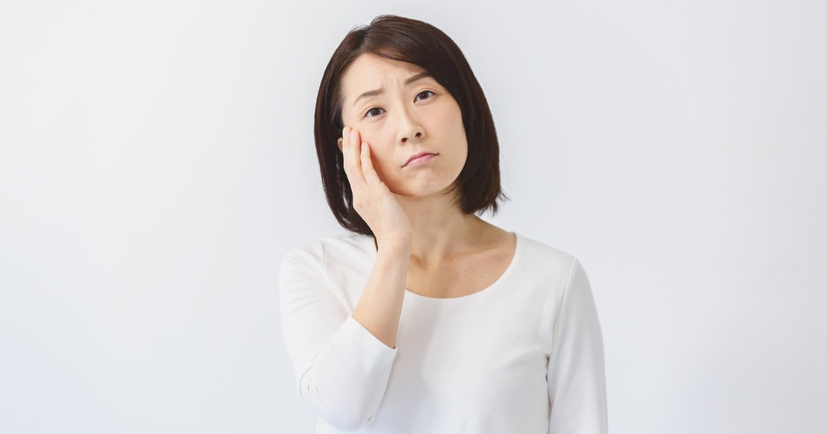 ネイルチップが外れにくくなる貼り方のコツ