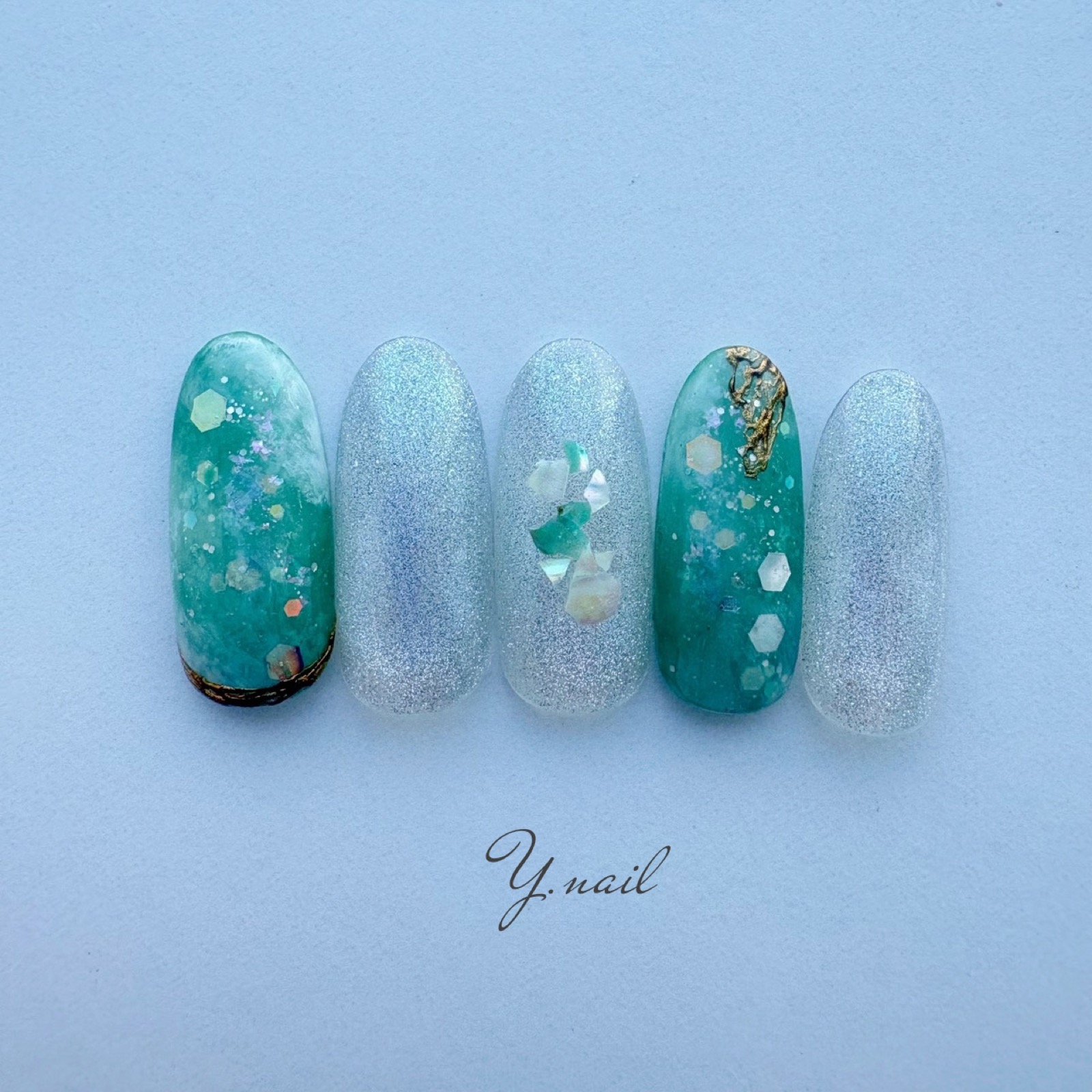 ターコイズネイルチップ シェル シーグラス くすみシルバー Y.nail作品