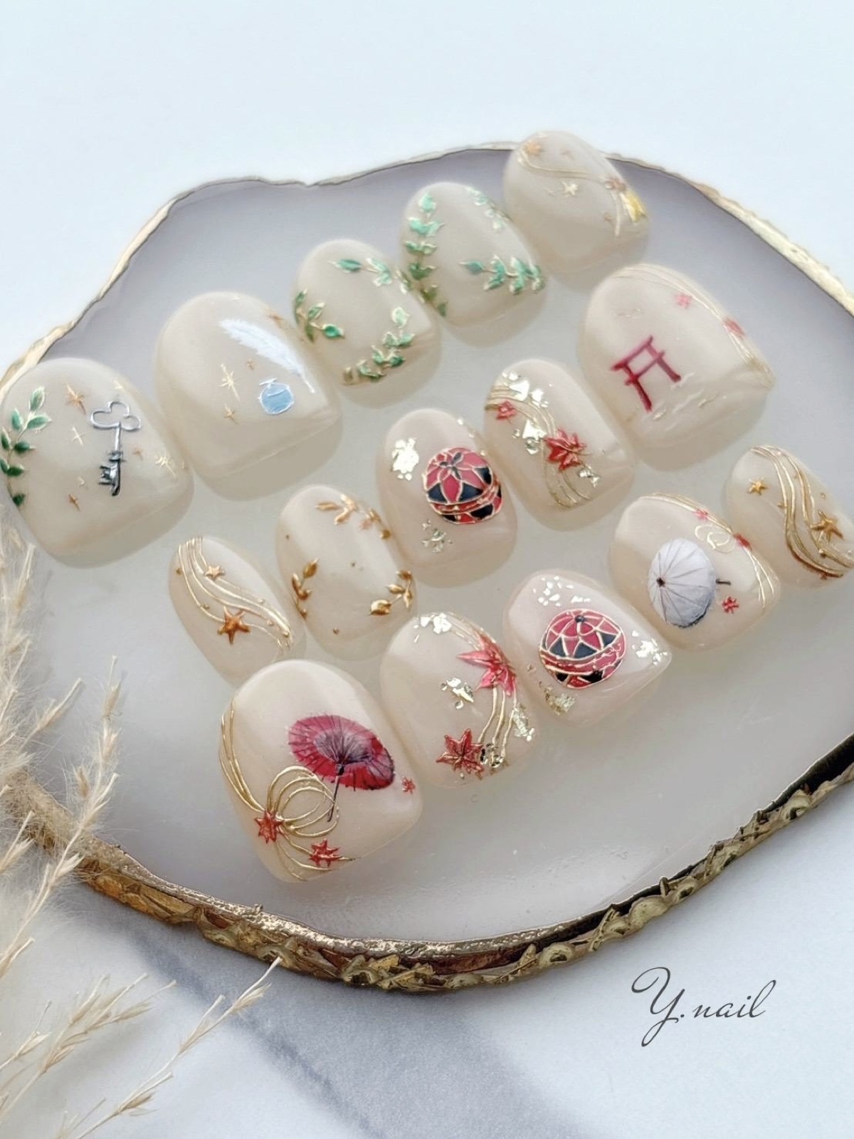 秋の神社婚のために作った水引と紅葉のオーダーメイドネイルチップ Y.nail